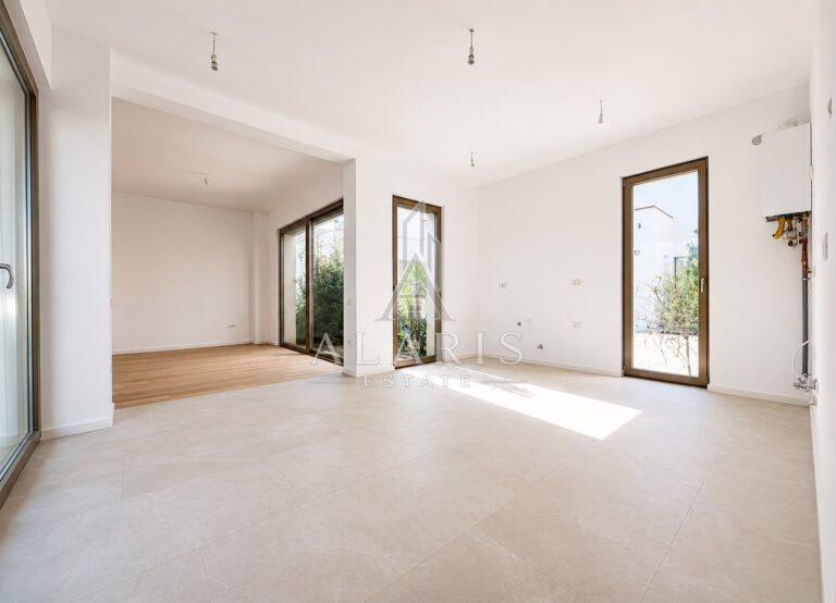 Casa ECO cu 4 camere, 3 bai, in Dumbravita