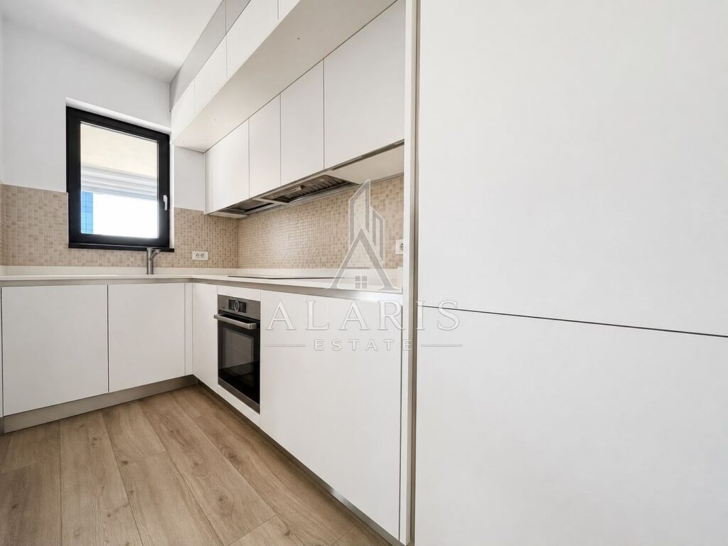 Apartament modern cu 3 camere, 2 bai, zona Take Ionescu, fotografia 4