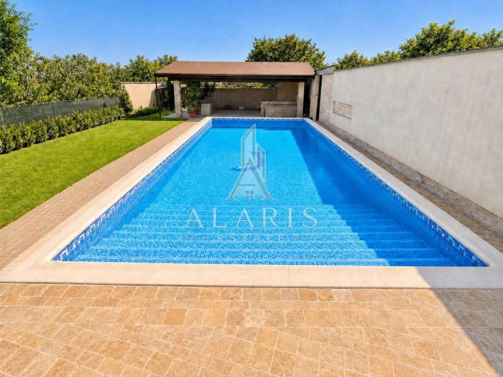 Casa individuala 6 camere, piscina, zona Aradului