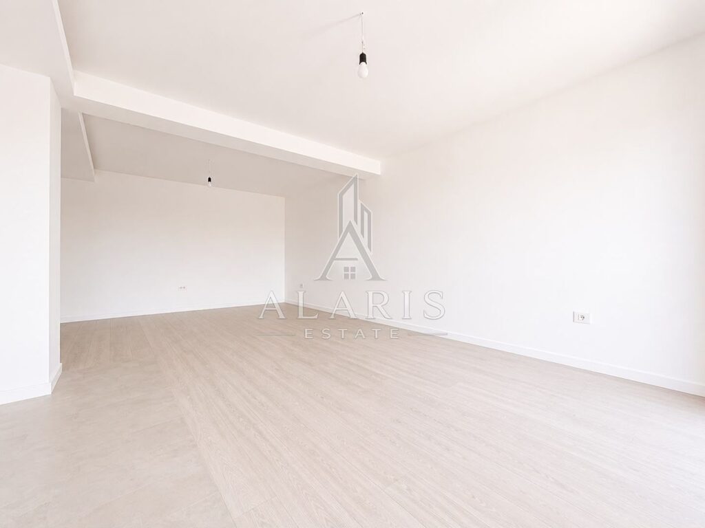 Apartament cu 2 camere, open space, in Braytim, fotografia 3
