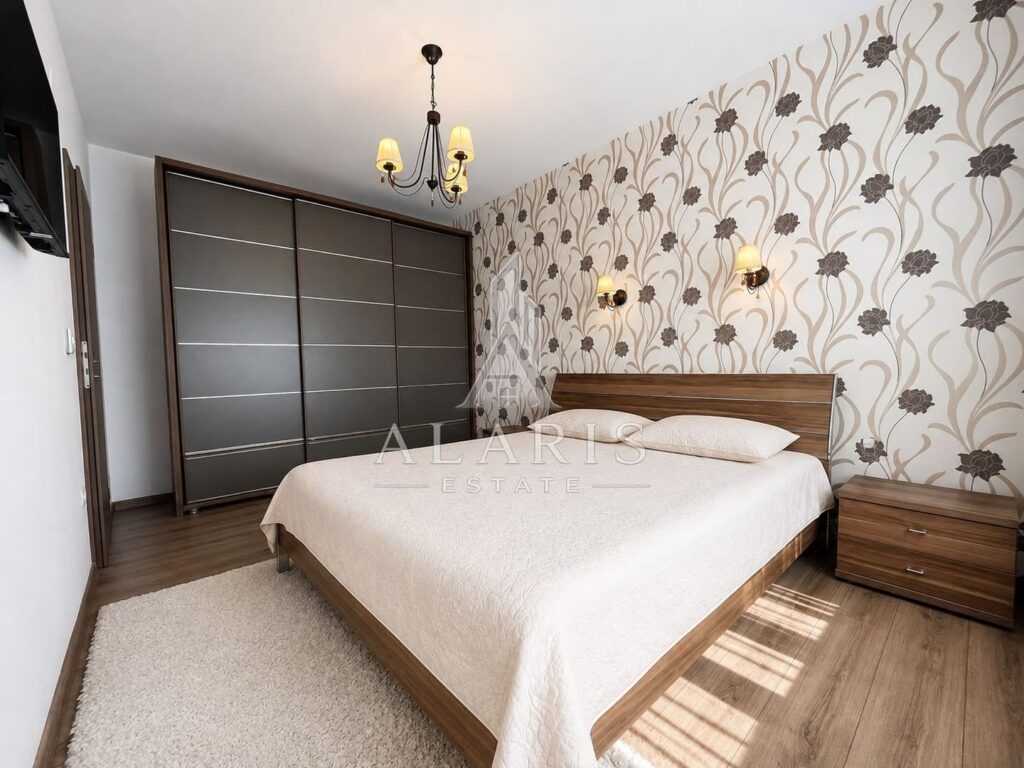 Apartament cu 2 camere, curte 30mp, in Dumbravita, fotografia 3
