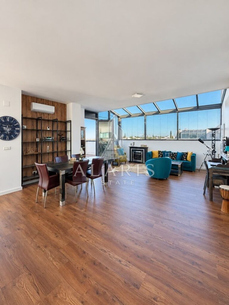 Apartament tip penthuse, 3 camere, 2 bai, Torontalului, fotografia 3