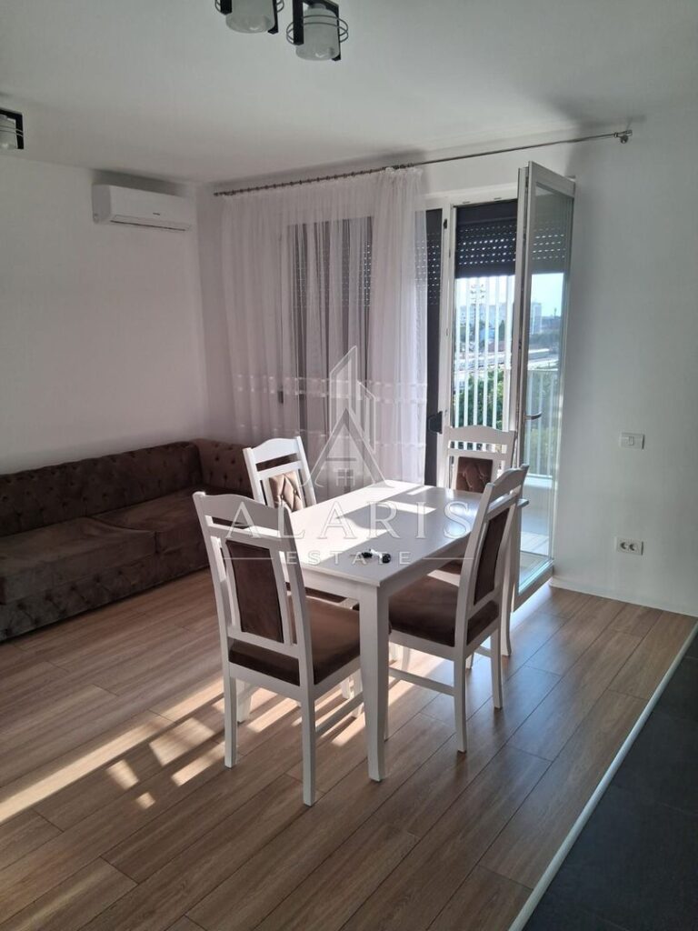 Apartament cu 2 camere, parcare subterana, City of Mara