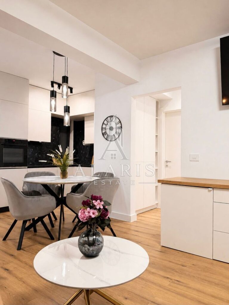 Apartament premium 2 camere, parcare proprie, zona Torontalului