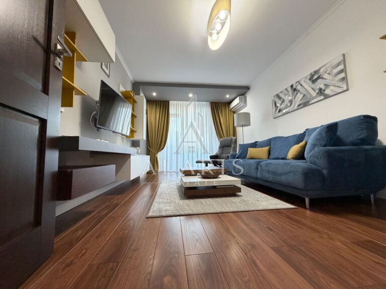 Apartament 2 camere, decomandat, in City of Mara