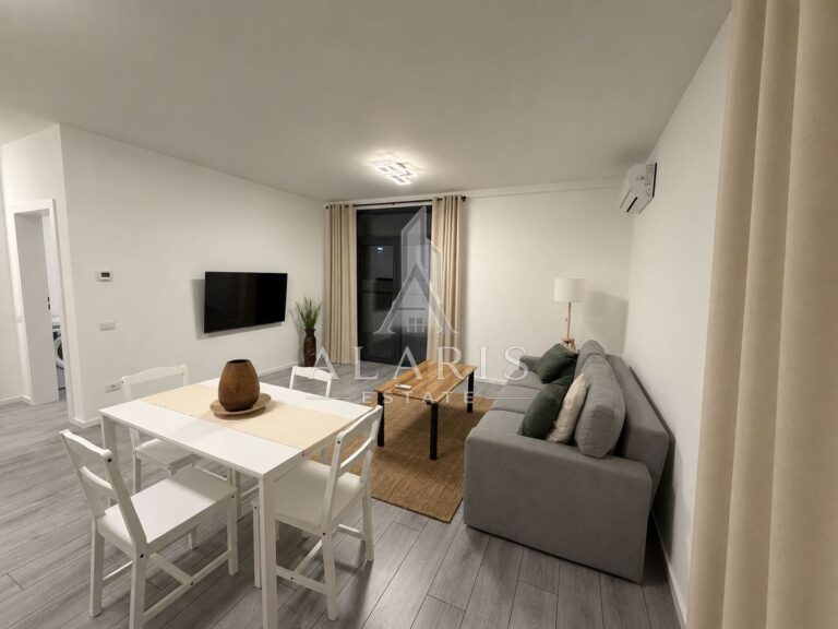 Apartament modern 2 camere, loc de parcare propriu, zona Torontalului