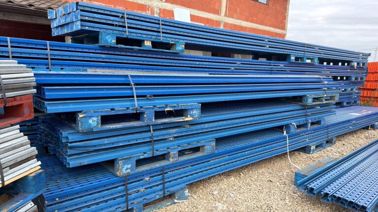 Rafturi metalice sh
