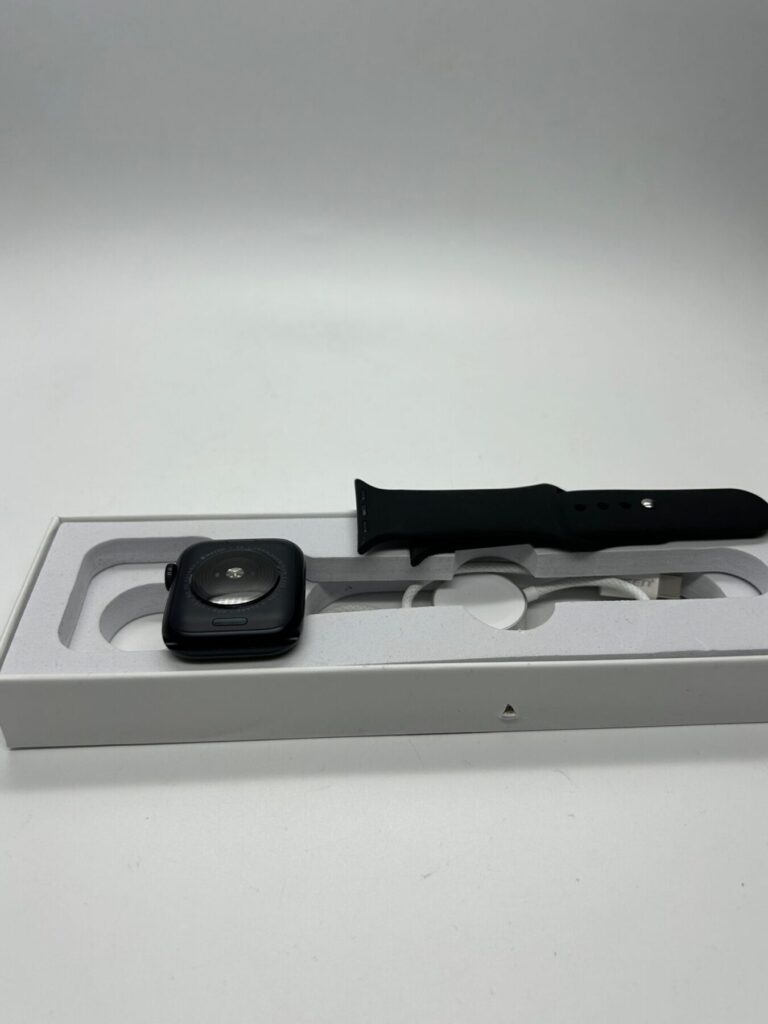 APPLE Watch SE (2nd Gen) GPS + Cellular, 40mm, Black