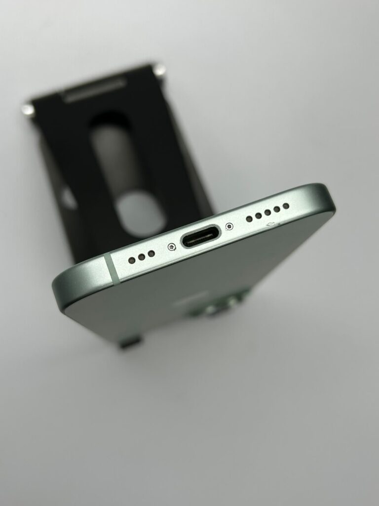 Apple iPhone 15, 128GB, 5G, Green – Timișoara – poza 6 din 8