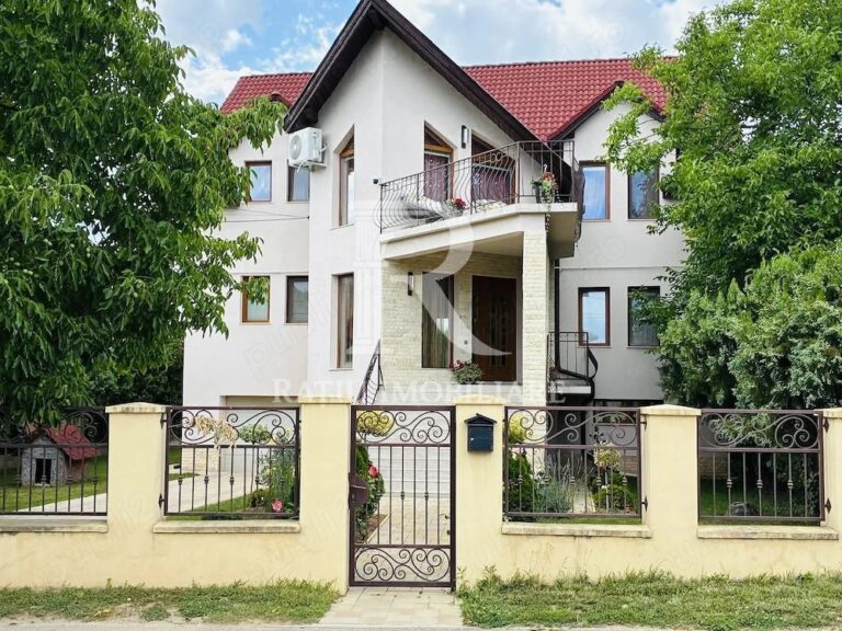 Casă Spațioasă cu 2 Apartamente | Teren 1.100 mp | Marghita