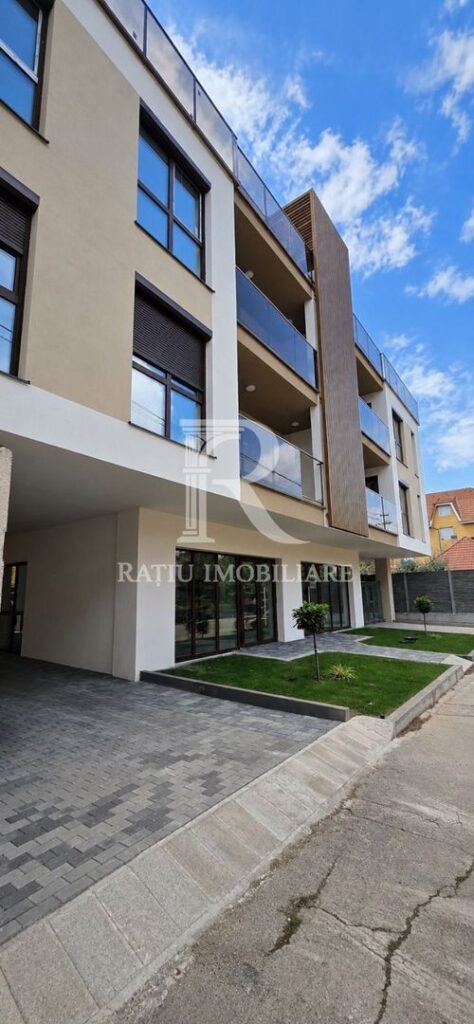 Apartament Premium cu 3 Camere | 2 Băi | 2 Terase | Lift | Oradea