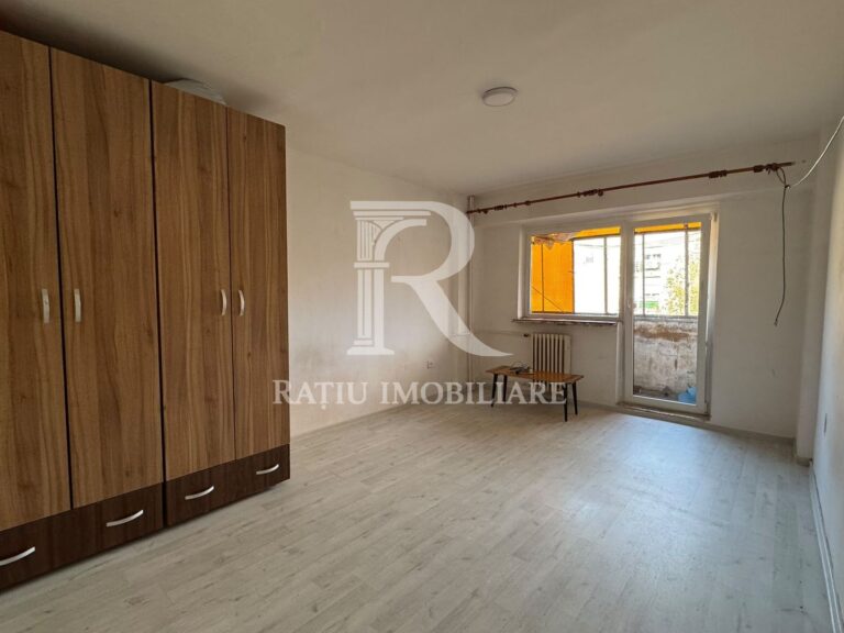 De inchiriat | Apartament 3 camere | Stefan Cel Mare | Parcare inclusa