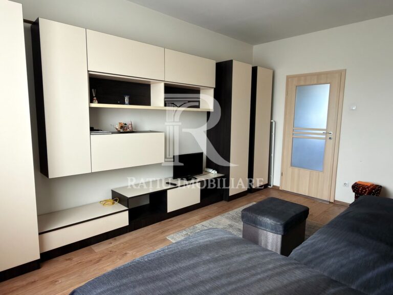 Apartamen 3 camere | Bulevardul Decebal | Oradea