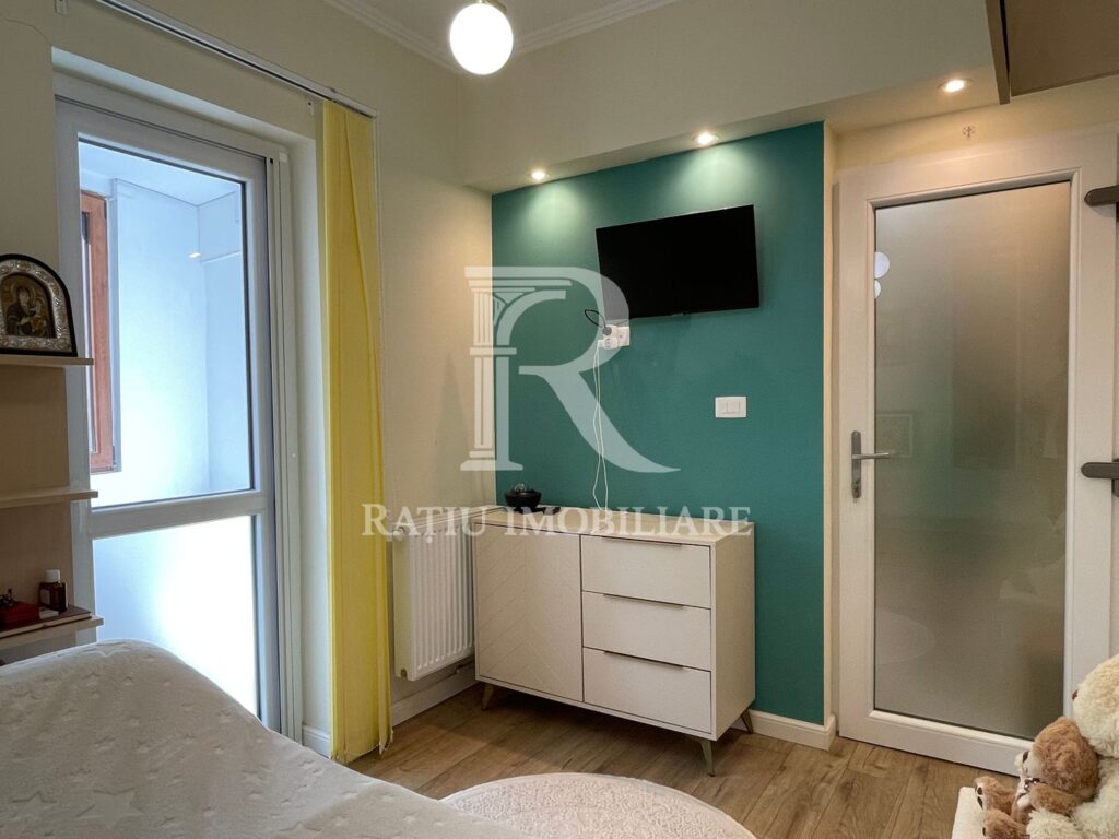 Oportunitate de investiție | Apartament ultracentral | Oradea – poza 2 din 8