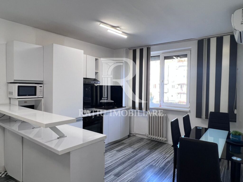 Apartament cu 2 camere de vanzare | Bulevardul Dacia nr. 100 | Oradea – poza 1 din 8
