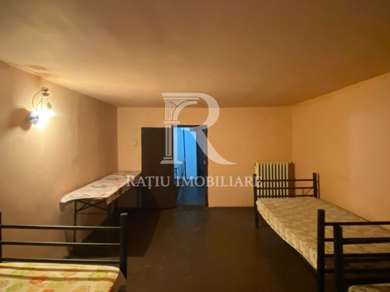 Casa cu 2 camere | 80 mp utili | Zona Centrala | Oradea – poza 2 din 8