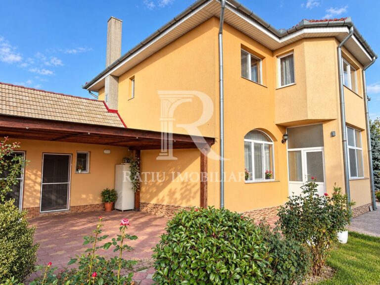 Casa P+E | Garaj | Curte | Gradina | Bucatarii de vara | Terasa | Les – Oradea – poza 4 din 8