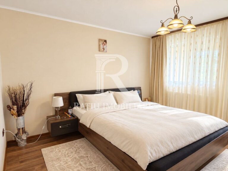 Casa P+E | Garaj | Curte | Gradina | Bucatarii de vara | Terasa | Les – Oradea – poza 8 din 8