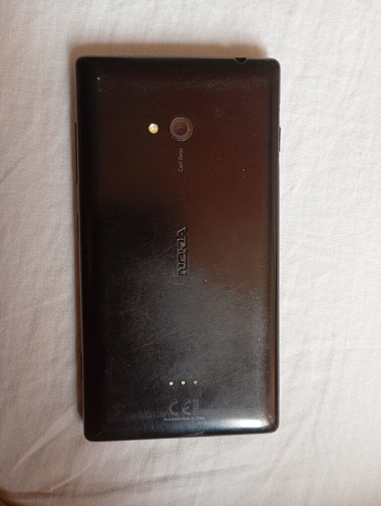 vând Nokia Lumia